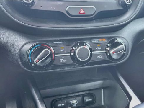 Used 2021 Kia Soul GT-Line FWD image 29