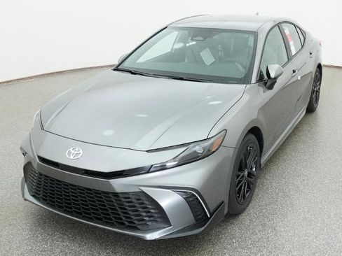 New 2026 Toyota Camry SE FWD image 3
