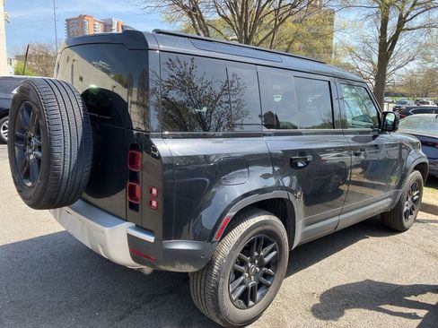 Used 2025 Land Rover Defender 110 S image 7