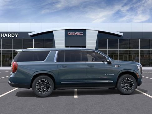 New 2026 GMC Yukon XL Elevation w/ Elevation Premium Package AWD/4WD image 5