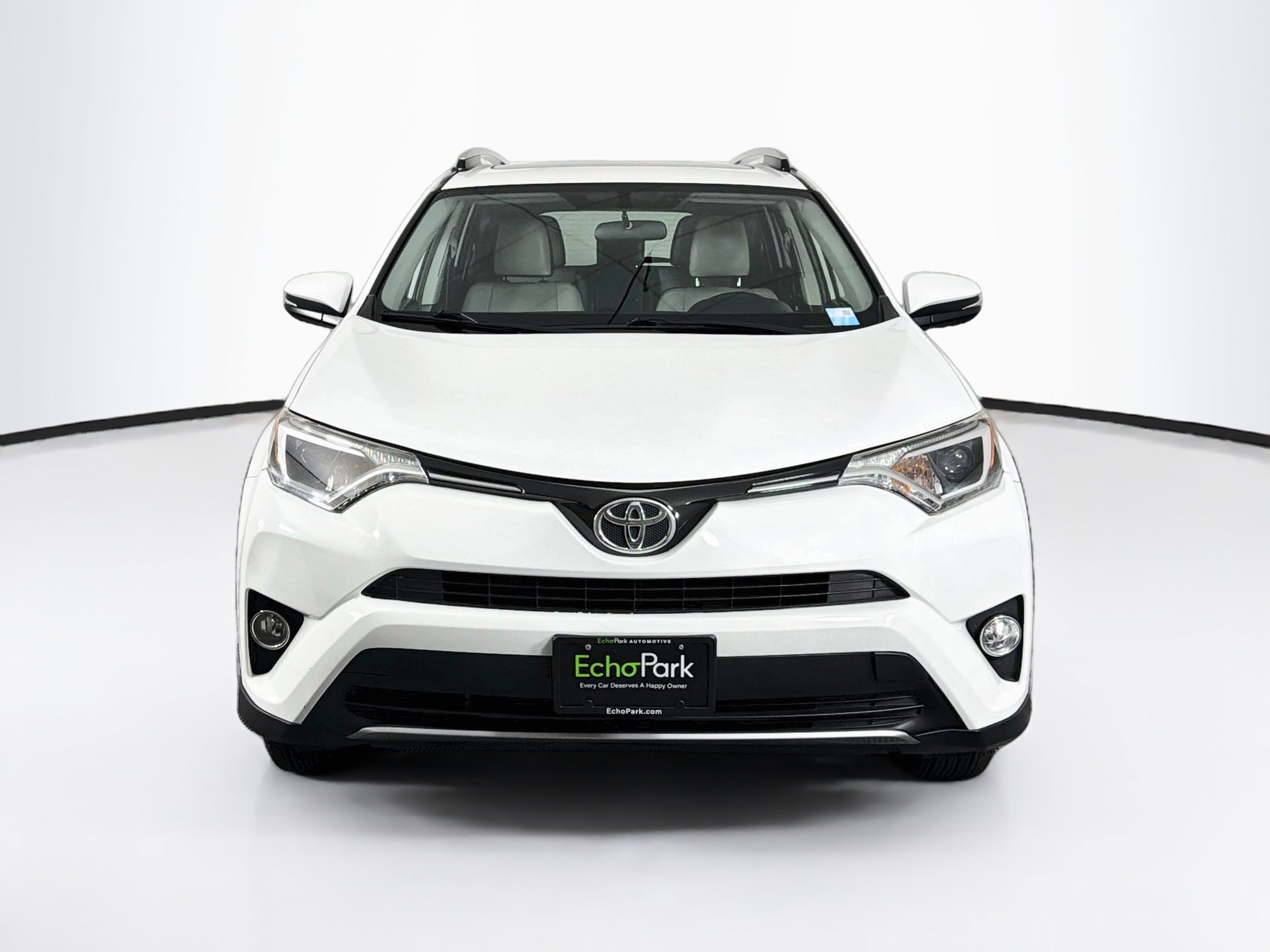 Used 2016 Toyota RAV4 XLE FWD image 2