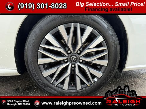 Used 2025 Nissan Altima 2.5 SV FWD image 34