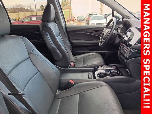 Used 2022 Honda Pilot Elite image 32