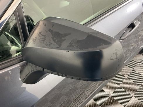 Used 2019 Toyota RAV4 LE image 10