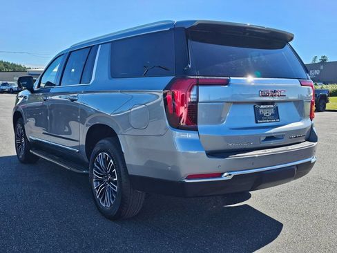 Used 2025 GMC Yukon XL Elevation w/ Elevation Premium Package AWD/4WD image 5