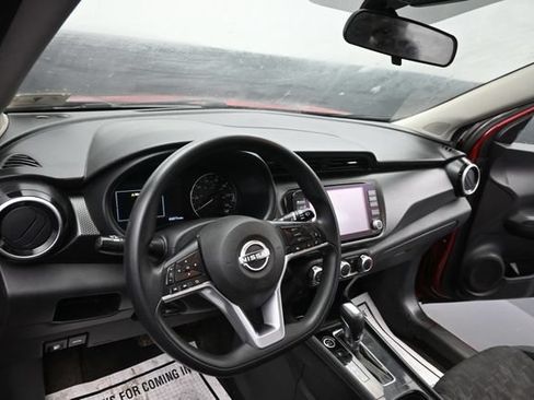 Used 2023 Nissan Kicks SV FWD image 13