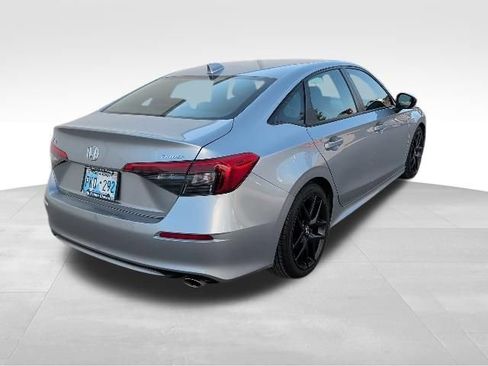 Used 2022 Honda Civic Sport image 3