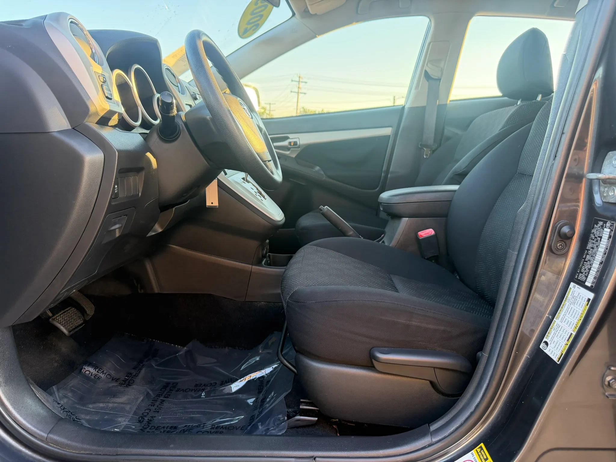 Used 2009 Toyota Matrix S w/ All Weather Guard Pkg FWD image 12