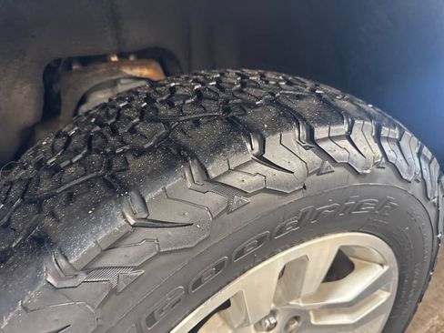 Used 2019 Chevrolet Silverado 1500 LT w/ All Star Edition AWD/4WD image 12