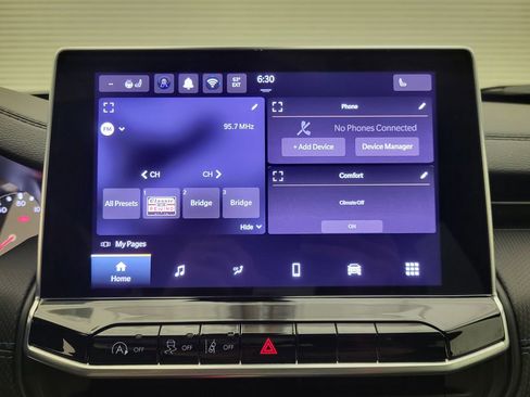 Used 2026 Jeep Compass Latitude image 7