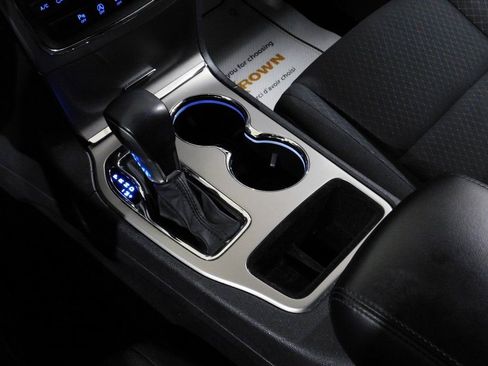 Used 2019 Jeep Grand Cherokee Laredo image 63