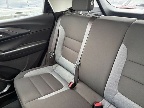 Used 2025 Chevrolet TrailBlazer LT image 37