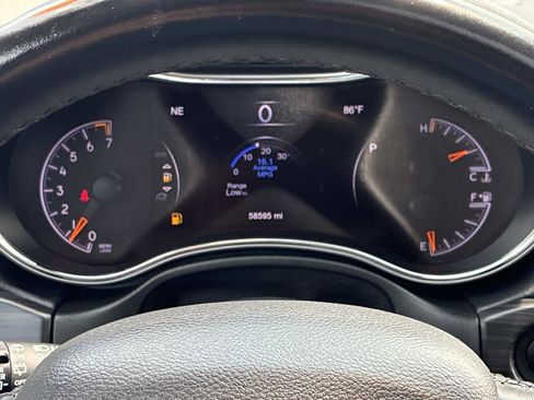 Used 2020 Jeep Grand Cherokee Altitude AWD/4WD image 26