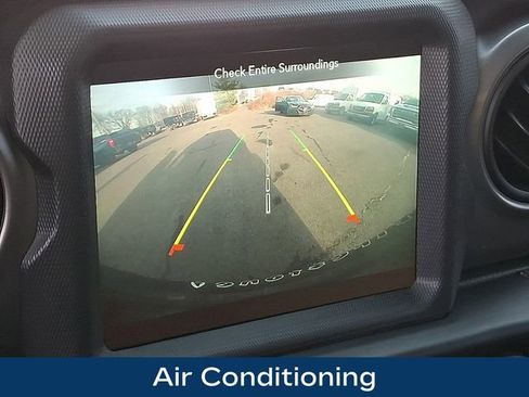 Used 2021 Jeep Wrangler Willys image 19