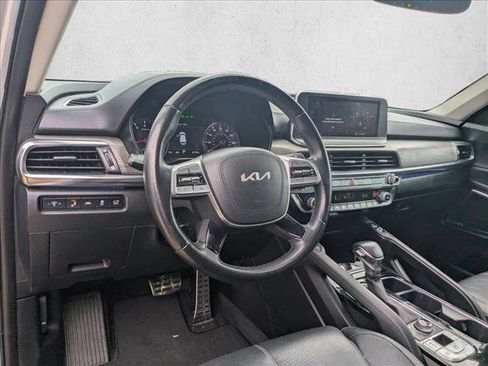 Used 2022 Kia Telluride SX w/ Nightfall Edition Package image 9