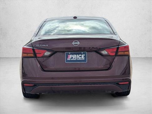 Used 2025 Nissan Altima 2.5 SV image 6
