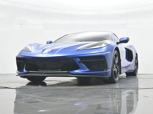Used 2022 Chevrolet Corvette Stingray Premium Conv w/ Z51 Performance Package RWD image 32