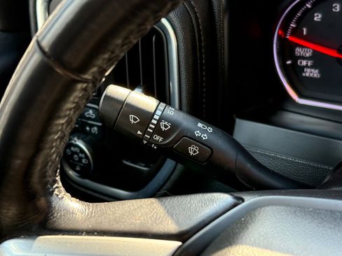 Used 2020 Chevrolet Silverado 1500 LT Trail Boss image 25