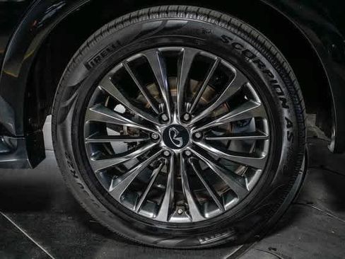 Used 2021 INFINITI QX80 Premium Select w/ All-Season Package image 10