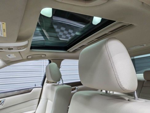 Used 2016 Mercedes-Benz E 350 Sedan image 18