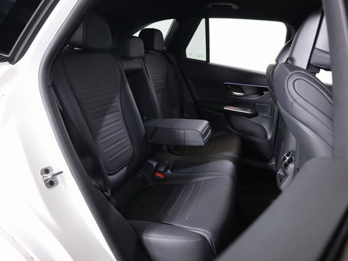 Certified 2025 Mercedes-Benz GLC 300 4MATIC image 41