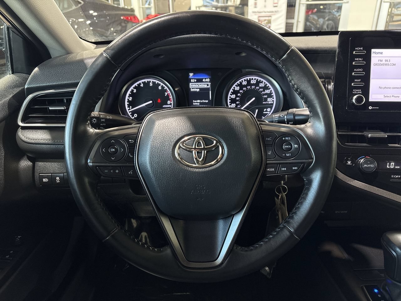 Used 2023 Toyota Camry SE FWD image 14