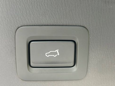 Used 2025 MAZDA CX-5 AWD 2.5 S w/ Preferred Package image 12