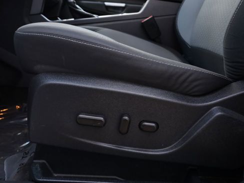 Used 2017 Ford Escape SE AWD/4WD image 13
