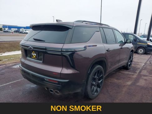 Used 2024 Chevrolet Traverse RS image 7