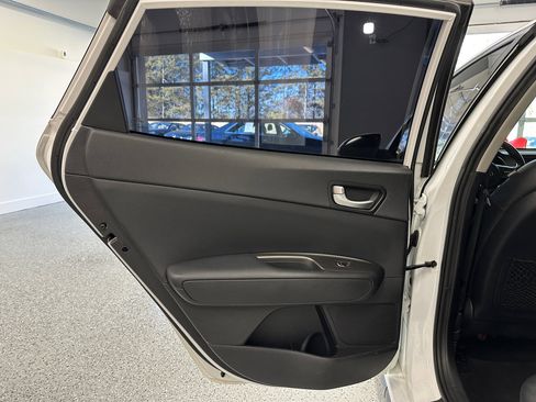 Used 2019 Kia Optima S w/ S Panoramic Sunroof Package image 18