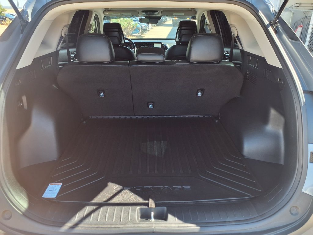 Used 2025 Kia Sportage EX FWD image 8