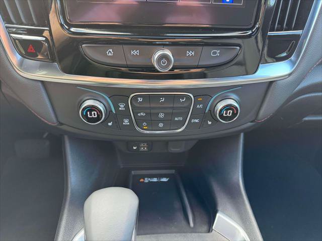 Used 2023 Chevrolet Traverse RS AWD/4WD image 32