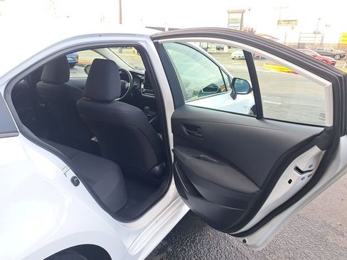 Used 2023 Toyota Corolla LE image 12