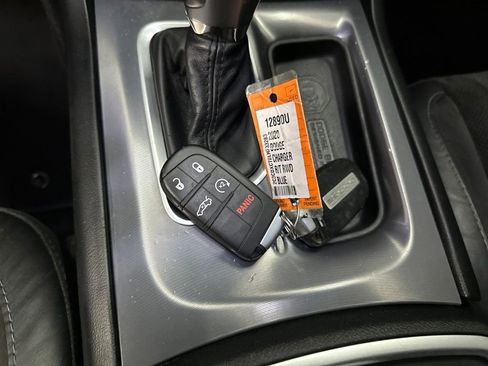 Used 2020 Dodge Charger R/T w/ Plus Group RWD image 36