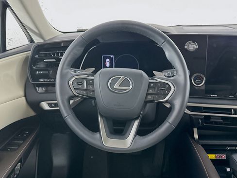 Used 2024 Lexus RX 350 FWD image 18