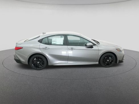 New 2026 Toyota Camry SE image 11