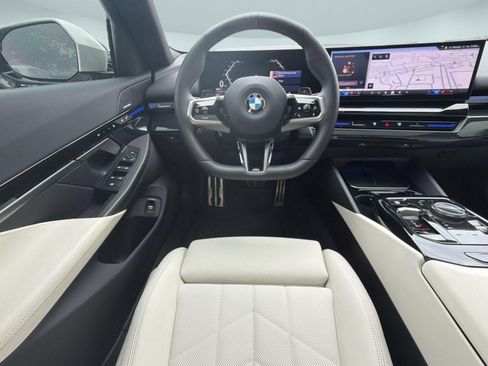 Certified 2024 BMW 530i xDrive w/ M Sport Package AWD/4WD image 28