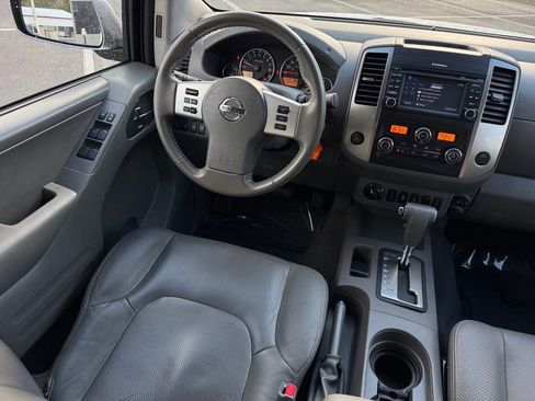 Used 2019 Nissan Frontier SL image 25