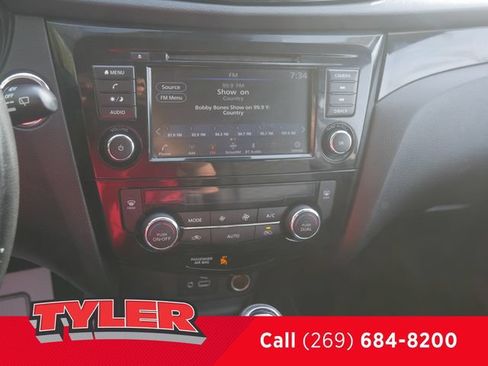 Used 2022 Nissan Rogue Sport SV AWD/4WD image 43