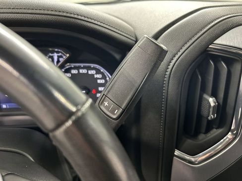 Used 2020 GMC Sierra 1500 SLE w/ X31 Off-Road Package image 17