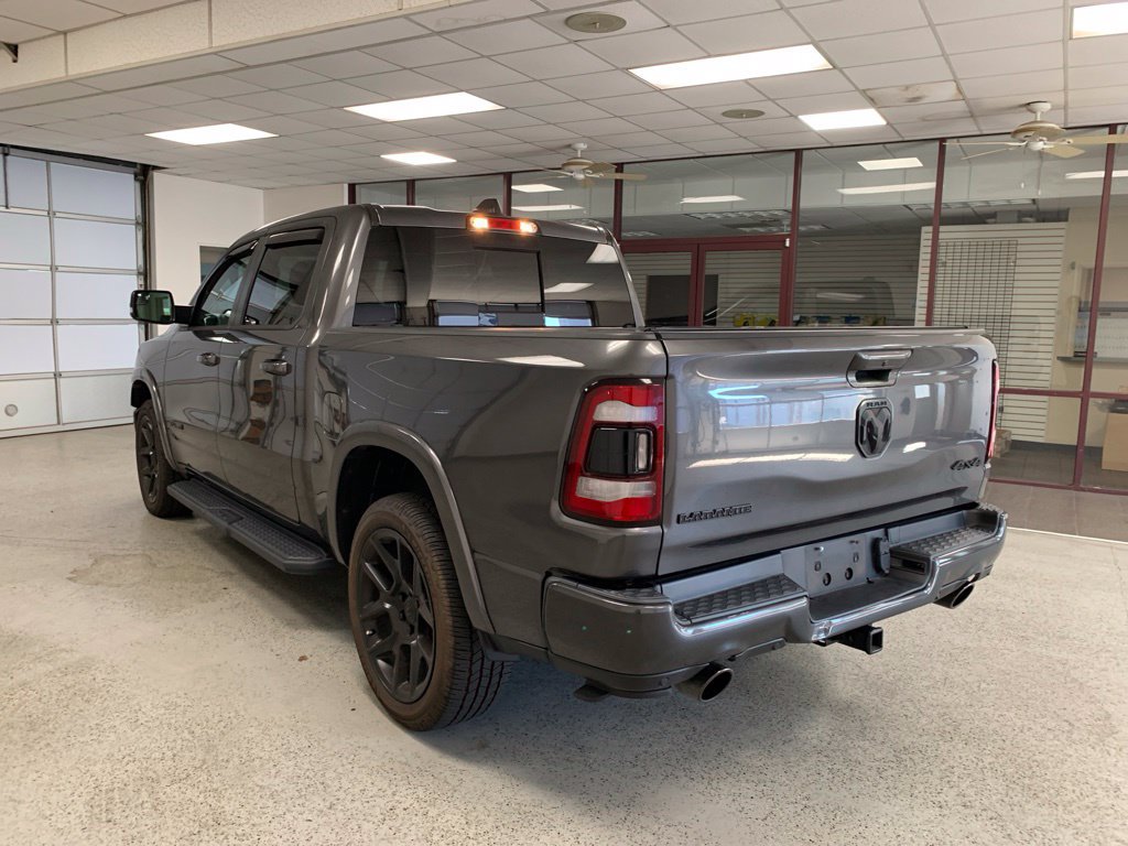 Used 2022 RAM 1500 Laramie AWD/4WD image 3