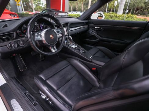 Used 2015 Porsche 911 Turbo S image 32