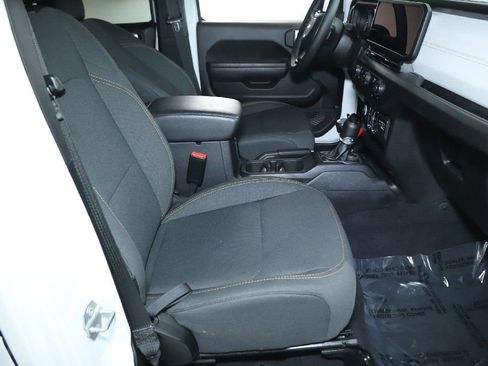 Used 2025 Jeep Wrangler Sport S image 34