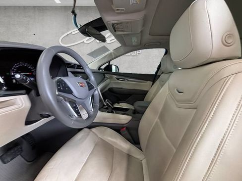 Used 2018 Cadillac XT5 Luxury w/ Driver Awareness Package FWD image 24
