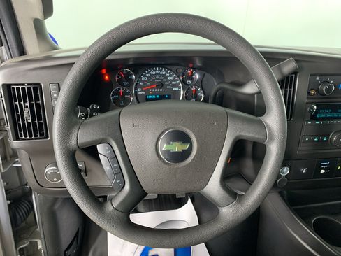 Used 2024 Chevrolet Express 2500 w/ Driver Convenience Package RWD image 18