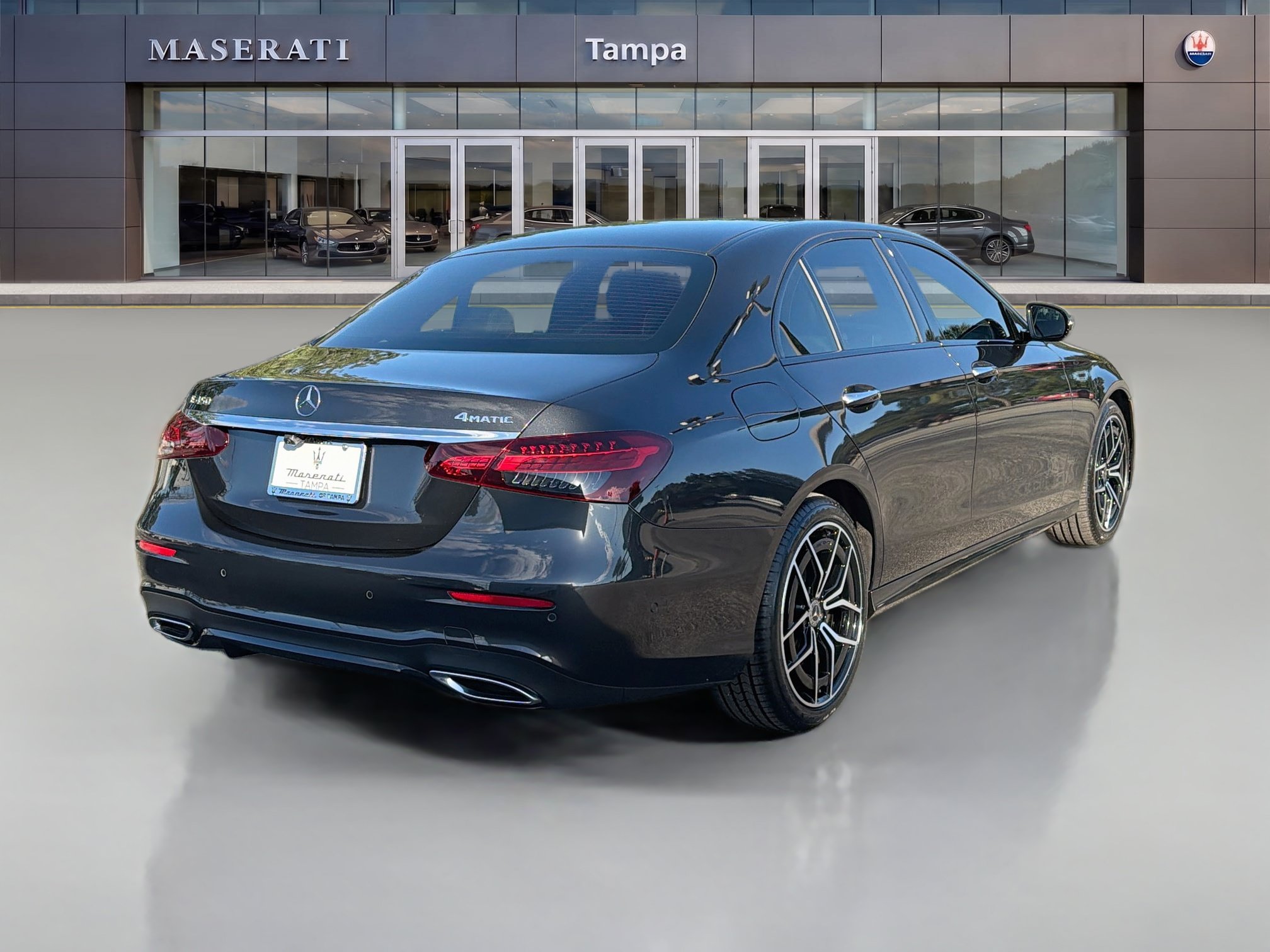 Used 2021 Mercedes-Benz E 450 4MATIC Sedan image 3