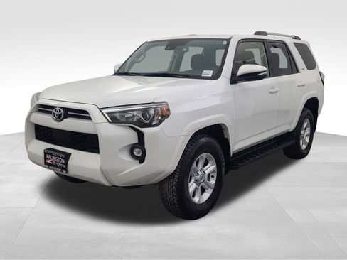 Used 2024 Toyota 4Runner SR5 Premium image 9