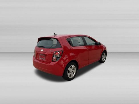 Used 2013 Chevrolet Sonic LS FWD image 5