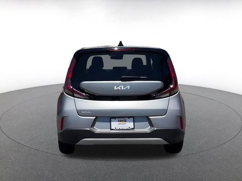 Used 2025 Kia Soul LX w/ LX Technology Package FWD image 12