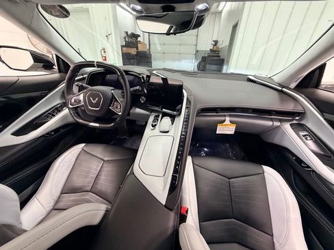 Used 2025 Chevrolet Corvette Z06 image 23